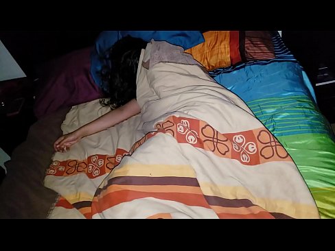 ❤️ Styvbarn som skäller ut sin unga styvmor medan hon sover. ☑ Porno at us sv.allo-sex.ru ❤